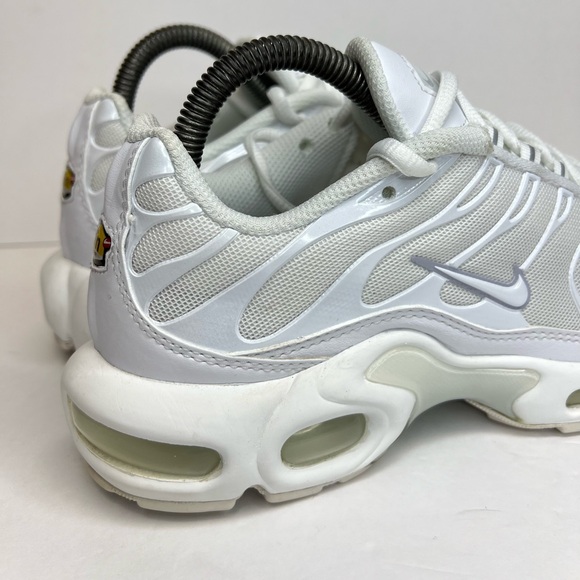 Nike Air Max Plus Womens Triple White 2021 DM2362-100 Sz 7.5M No Box Exc… - Picture 12 of 15